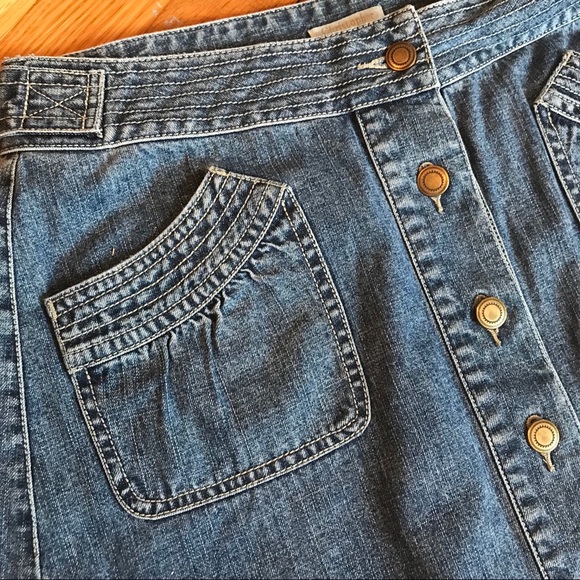 Button Down Jean Skirt with Pockets - Picture 2 of 7